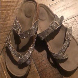 Glittery earthy sandals